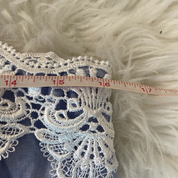 Express Crop Top - Picture 9 of 9